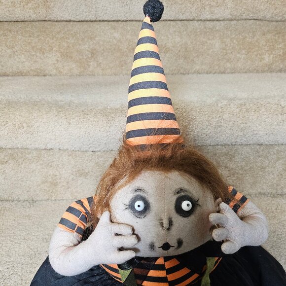 Quin & Queenie Spooky Folk Art Dolls Joe Spencer's Gathered Tradition Collection - Picture 9 of 14